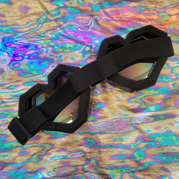 Heart Rainbow Mirrored Ski Snowboard Goggles - Picture 7 of 9